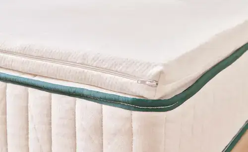 surmatelas Kipli latex naturel alvéolé offrant respirabilité et régulation thermique naturelle